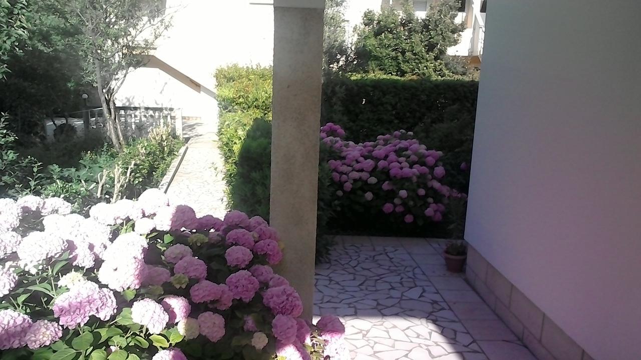 Apartment Rab Town Exterior foto