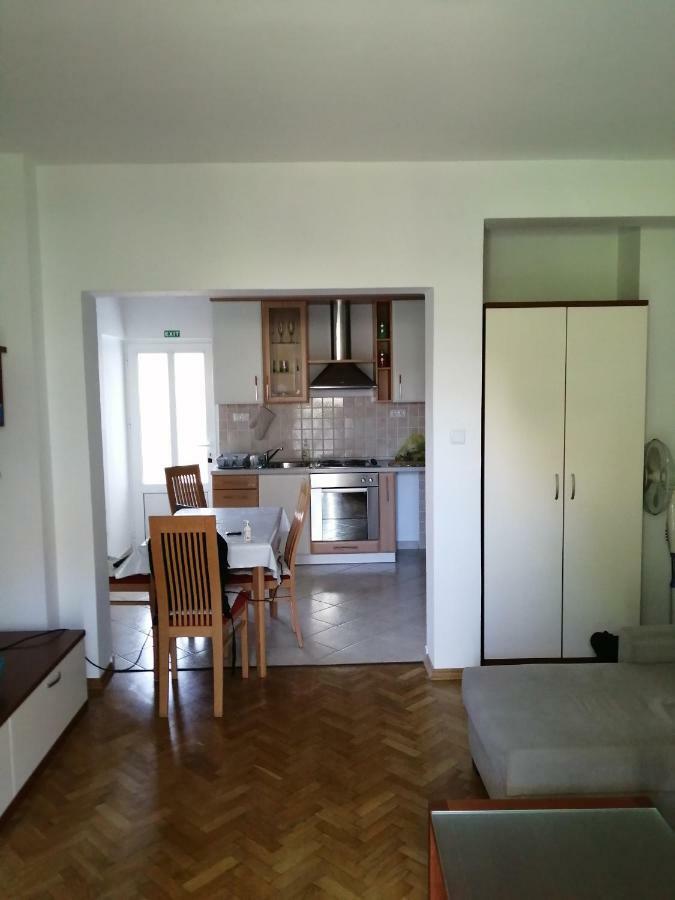 Apartment Rab Town Exterior foto